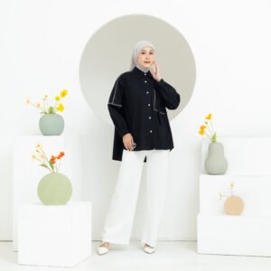Lavina Blouse Wanita Oversize